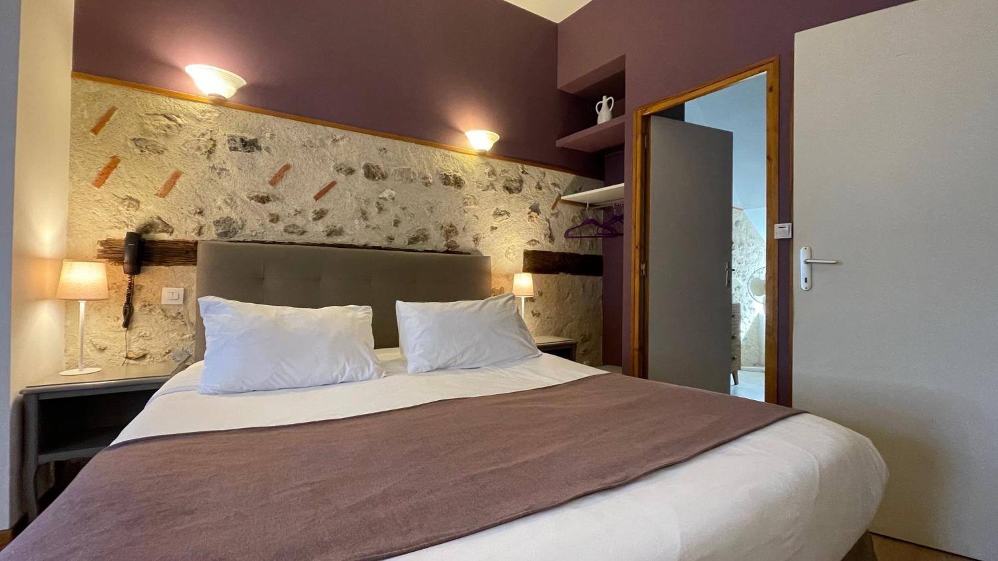 וילנדרי Logis Auberge Le Colombien - Hotel Et Restaurant מראה חיצוני תמונה