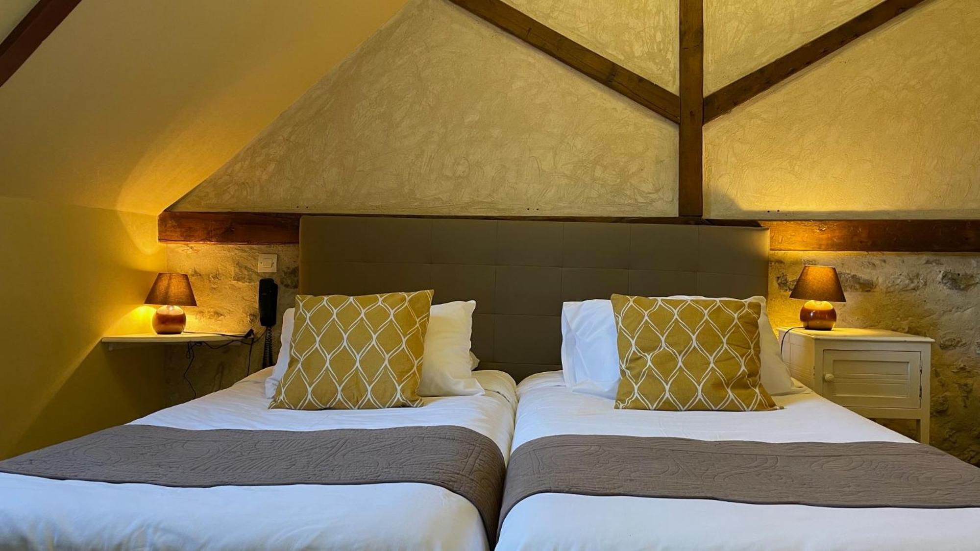 וילנדרי Logis Auberge Le Colombien - Hotel Et Restaurant מראה חיצוני תמונה